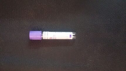 vacutainer tubes EDTA-Chinese/راك انابيب فاكيوتنر ايديتا صيني